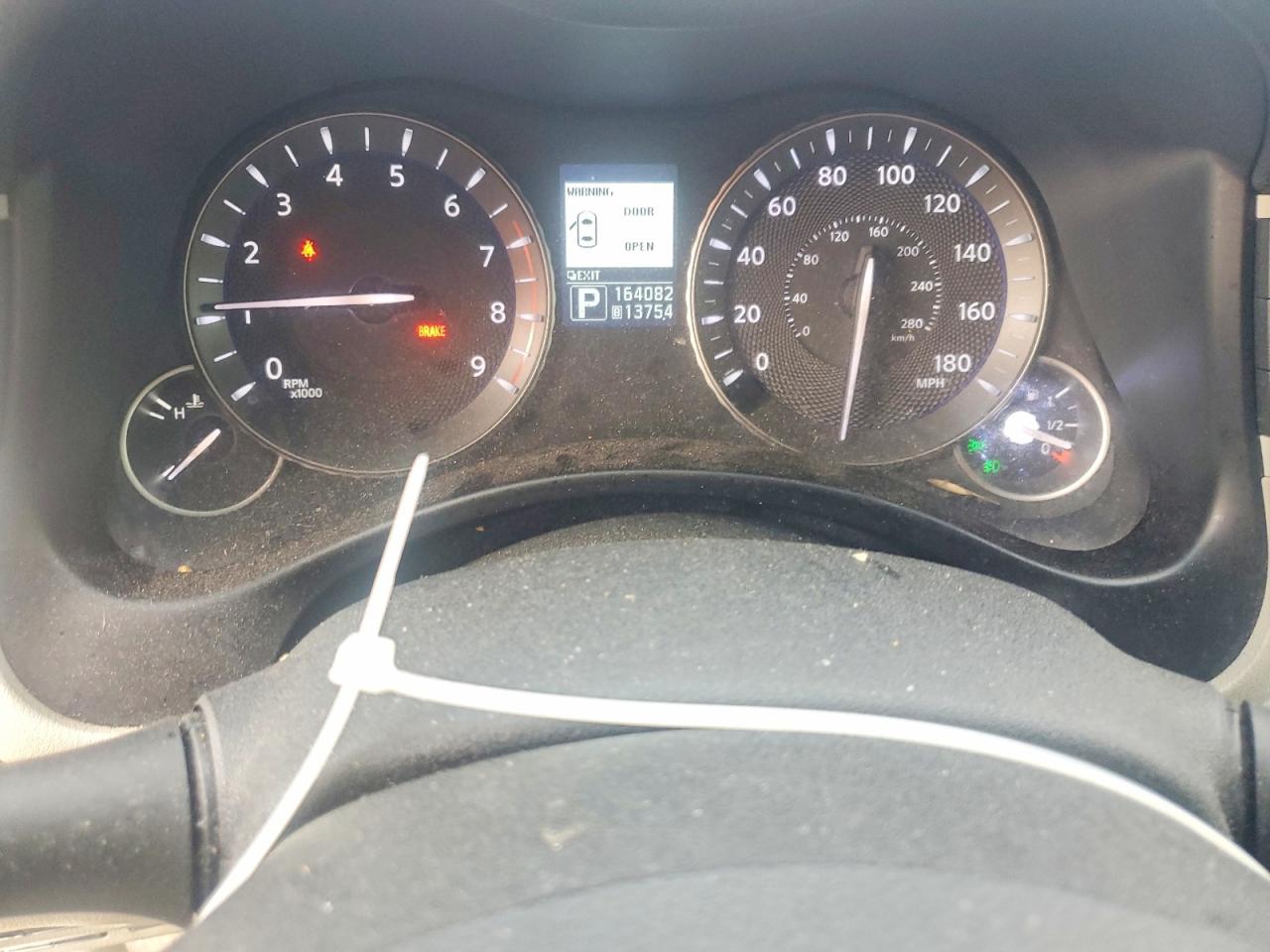 INFINITI M56 Base