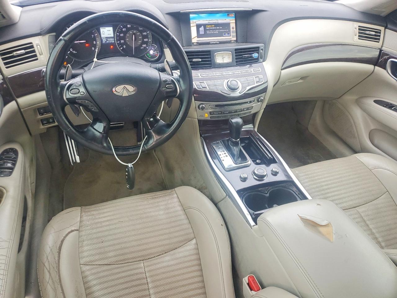 INFINITI M56 Base