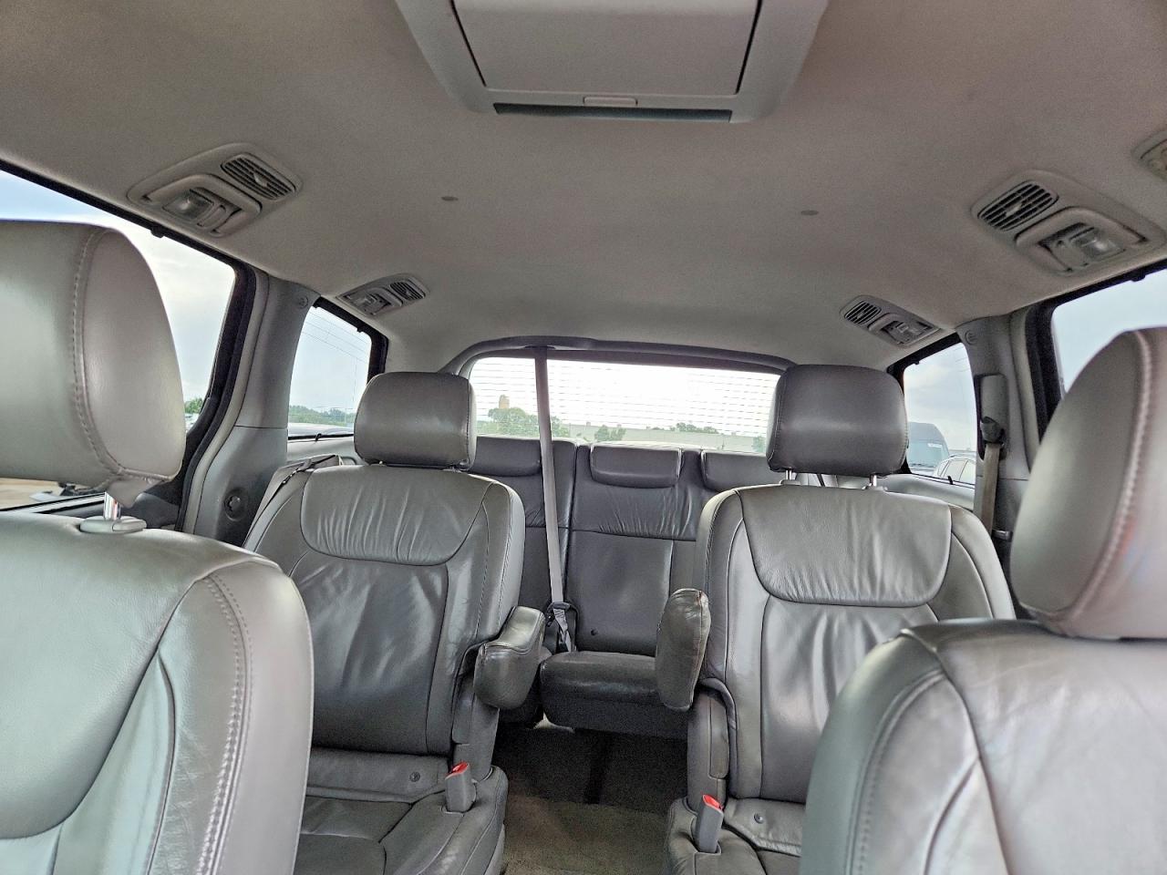 Toyota Sienna Xle 7 Passenger