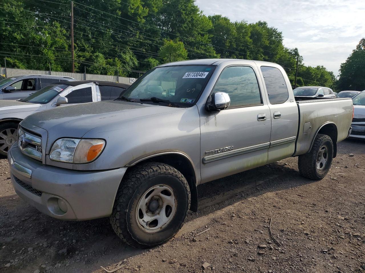 Salvage Toyota Tundra Image