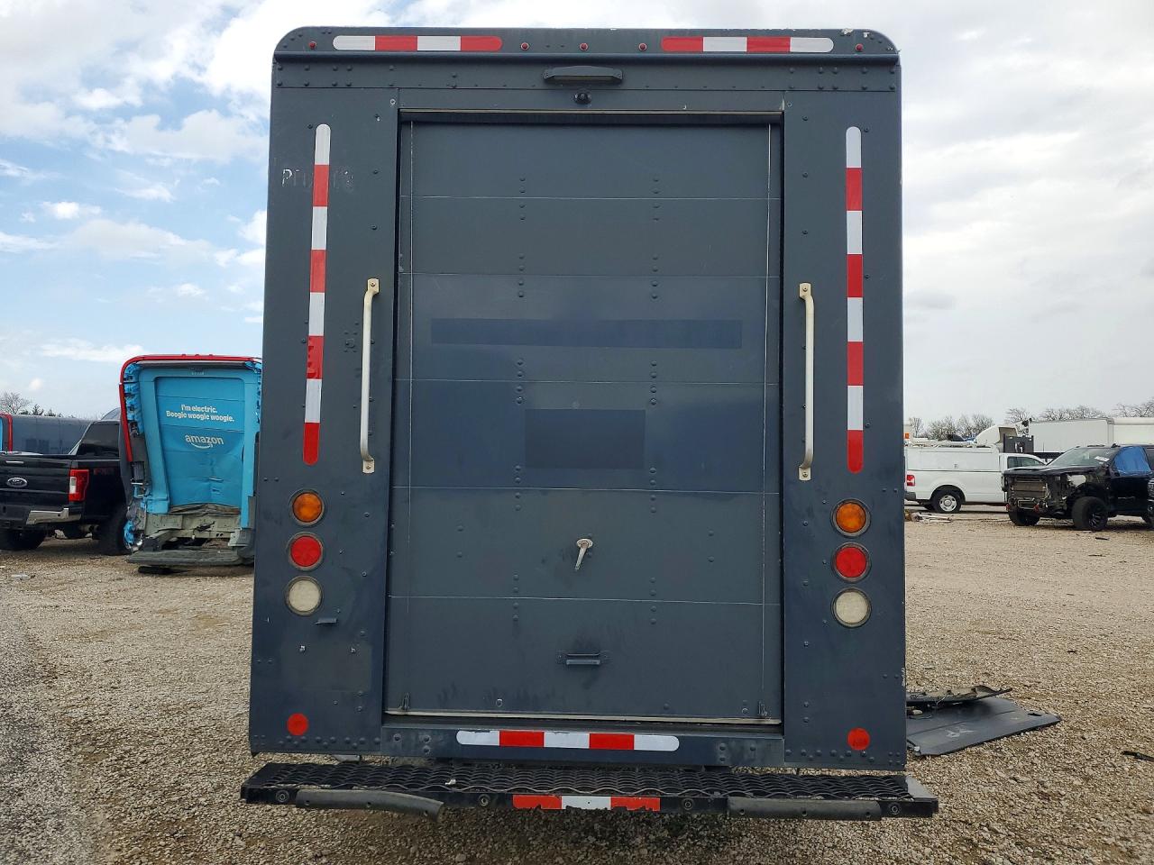 Freightliner Chassis M Line Walk-in Van