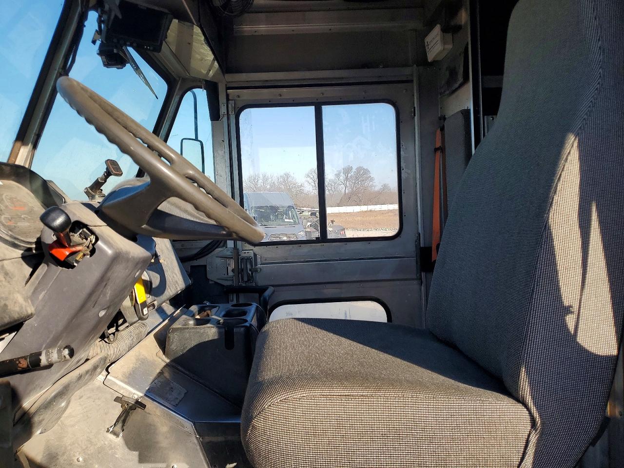 Freightliner Chassis M Line Walk-in Van