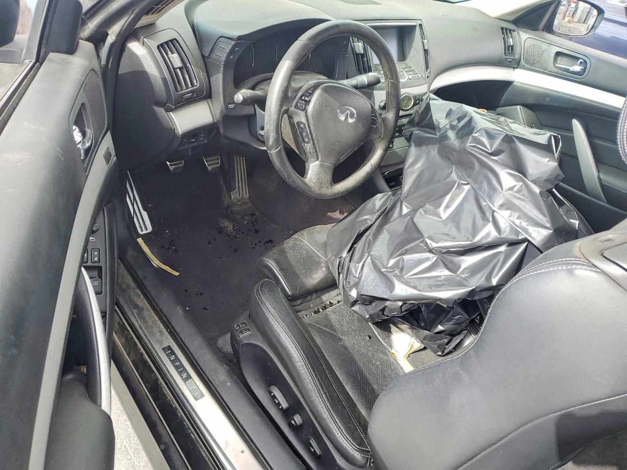 INFINITI G37 Base