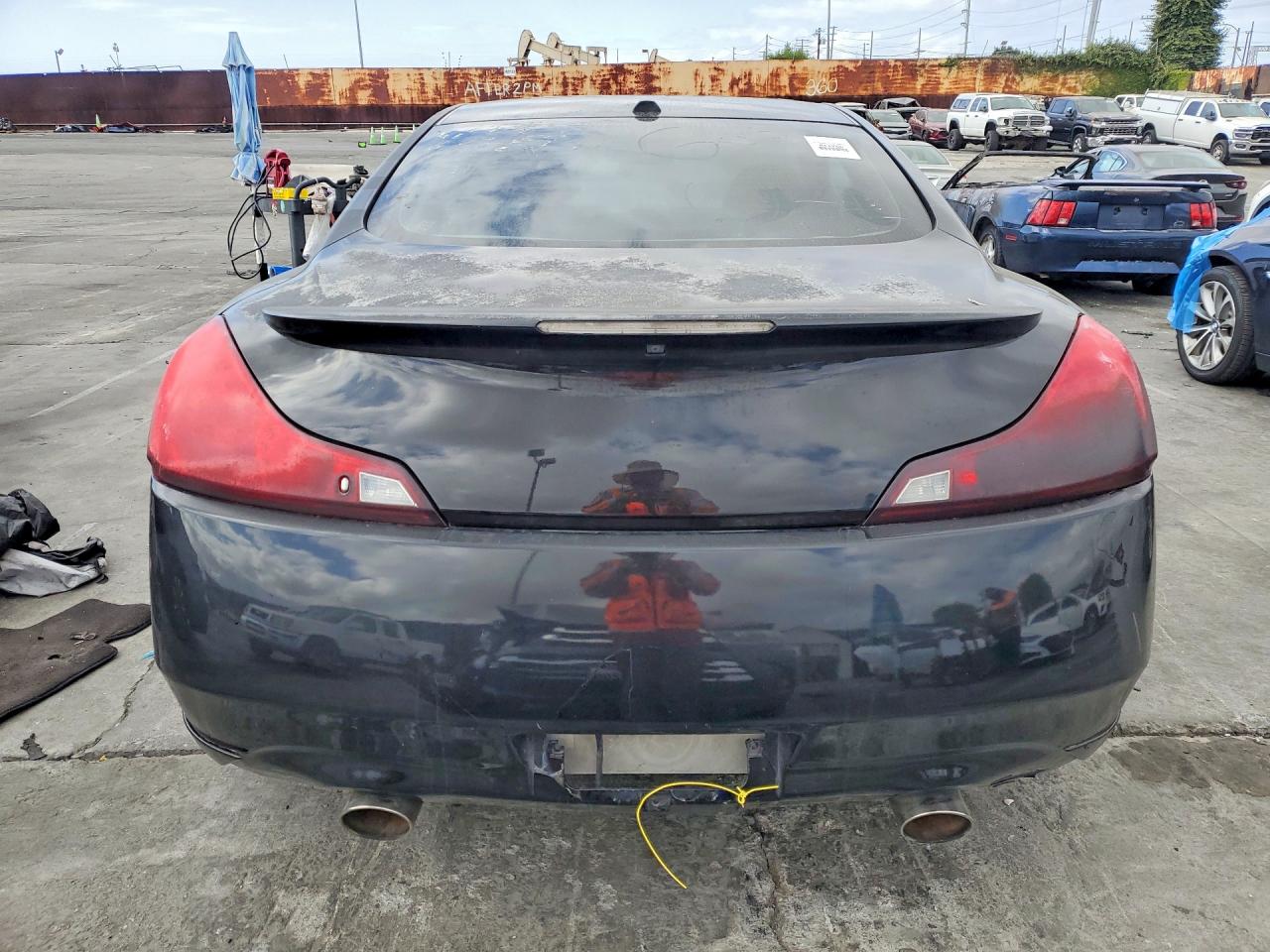 INFINITI G37 Base