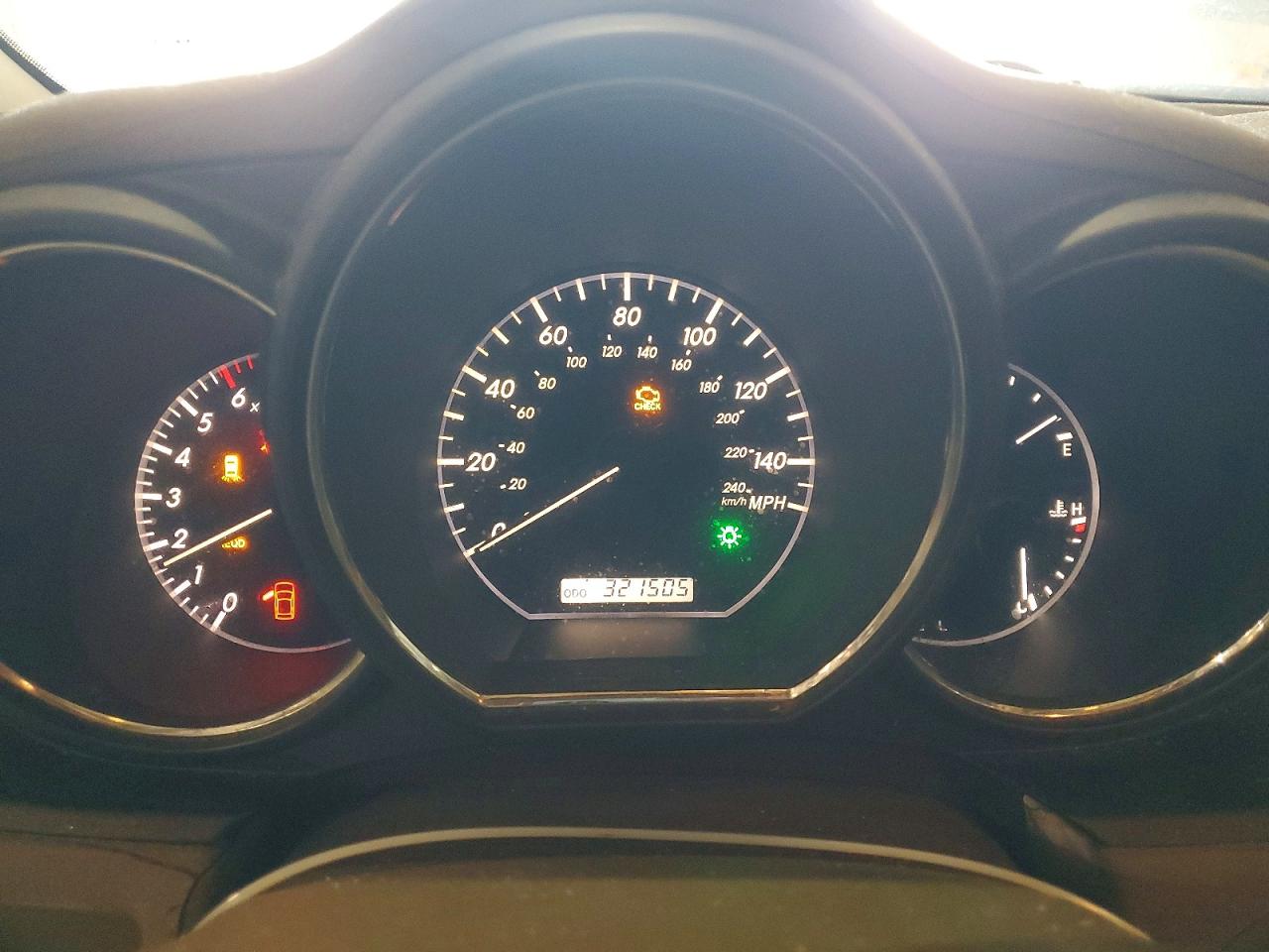 Lexus RX Base
