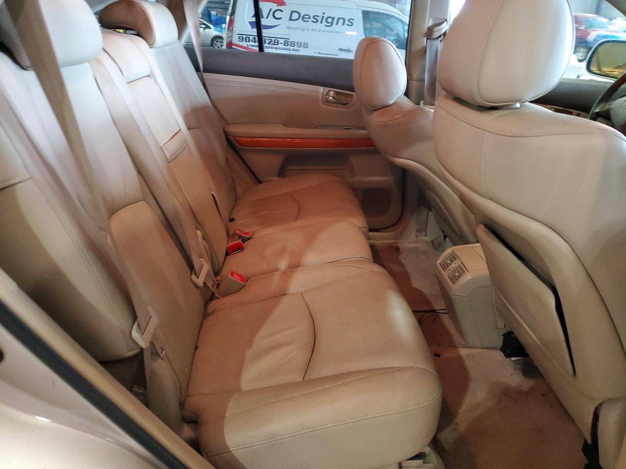 Lexus RX Base