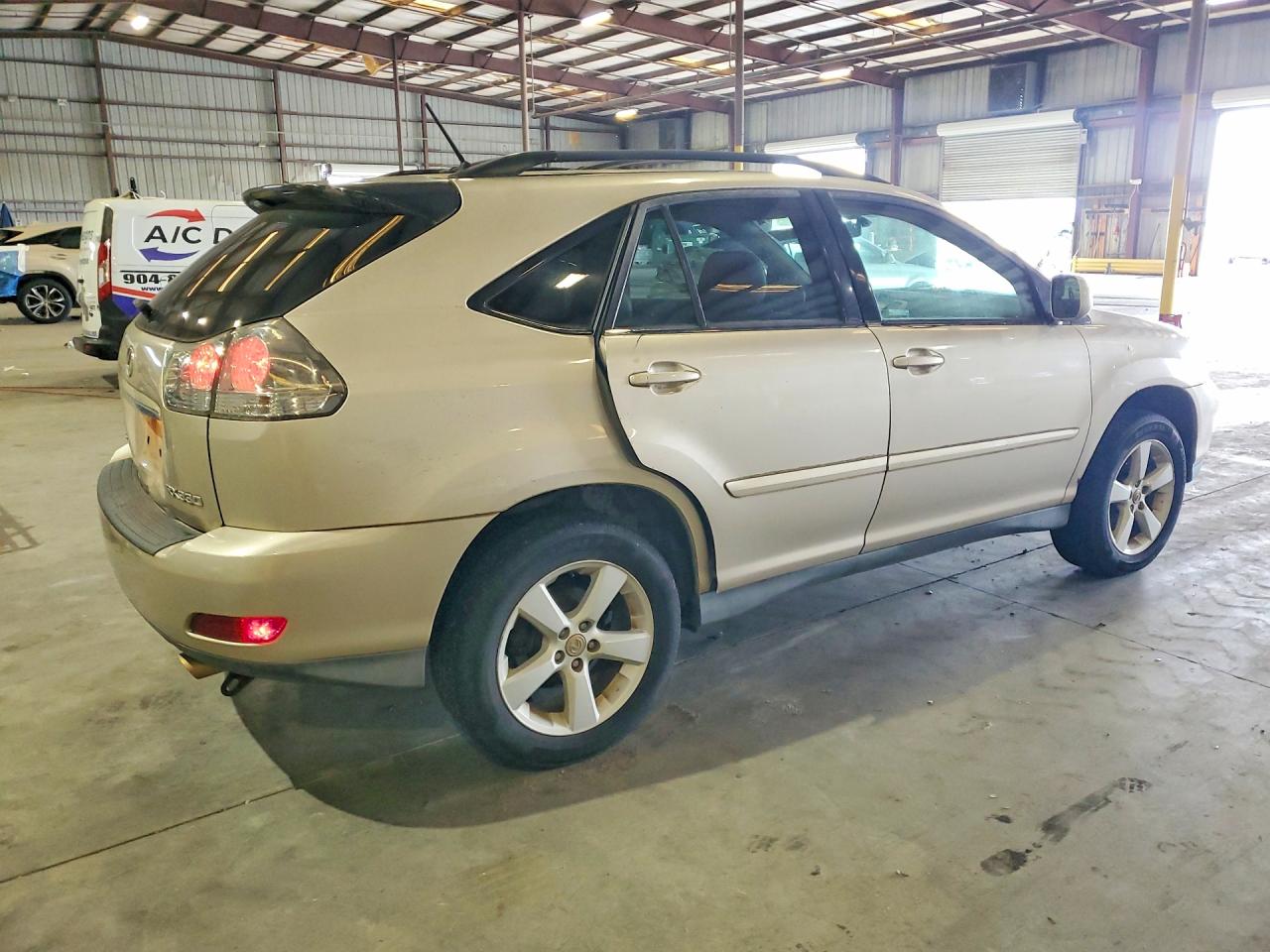 Lexus RX Base
