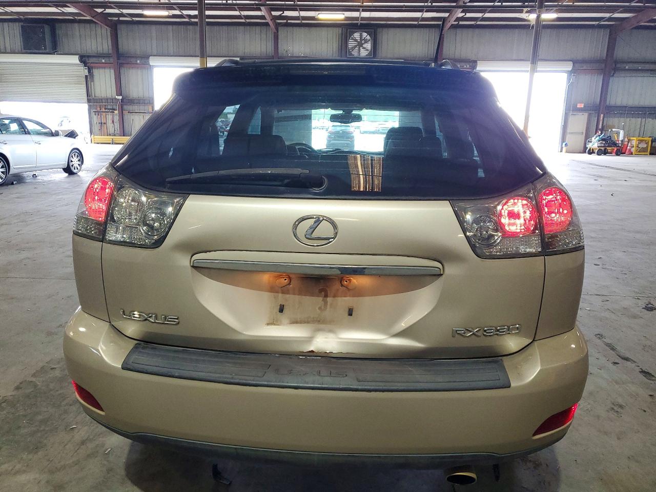 Lexus RX Base