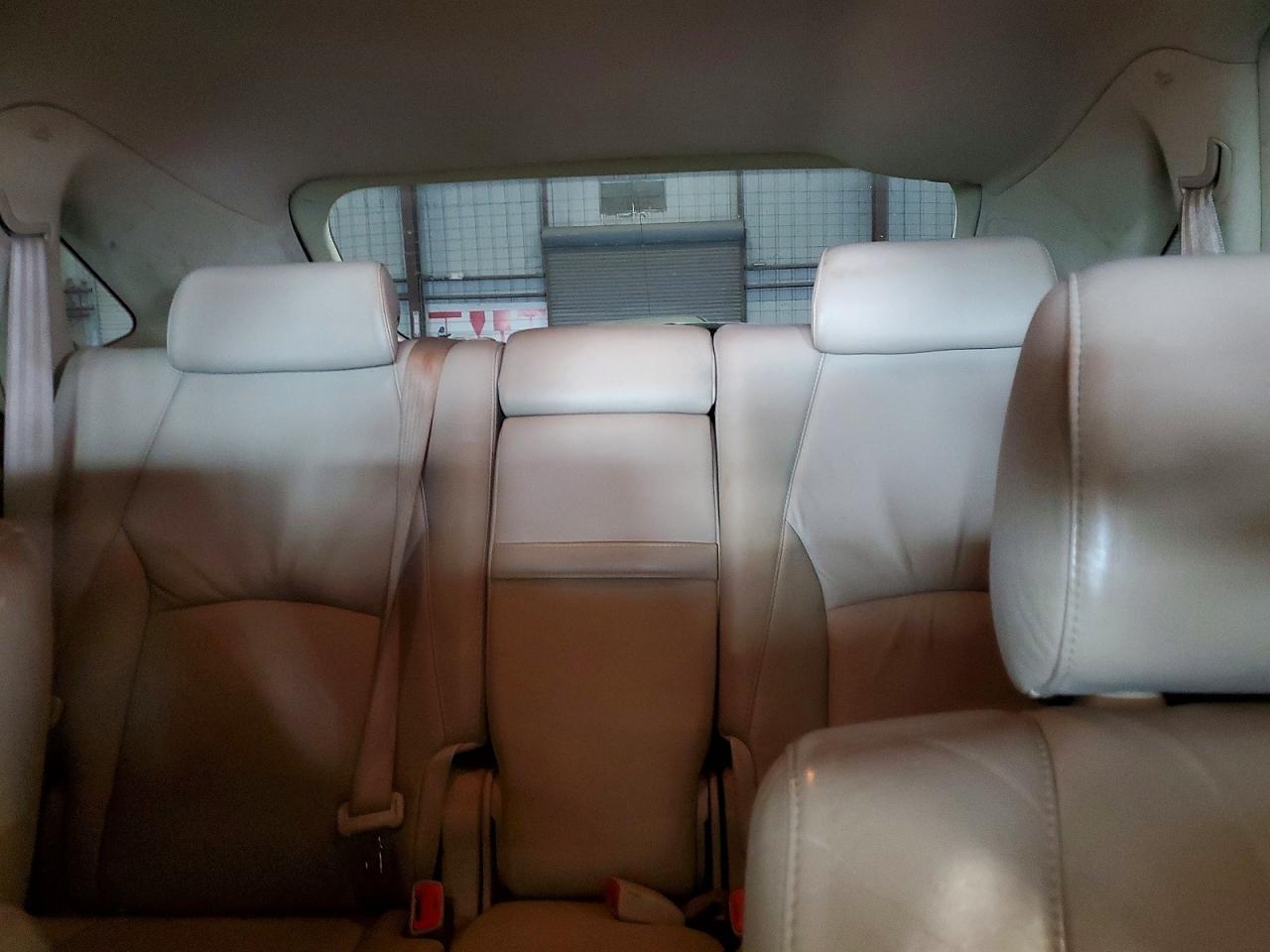 Lexus RX Base