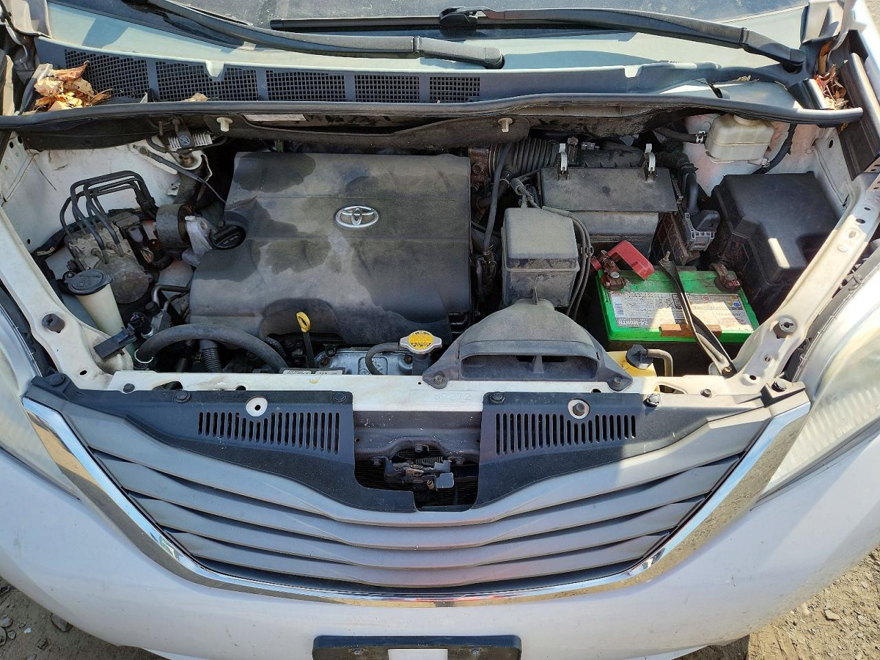 Toyota Sienna Xle 8-passenger