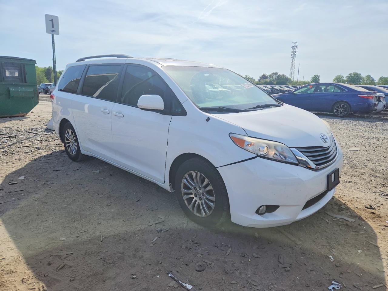 Toyota Sienna Xle 8-passenger