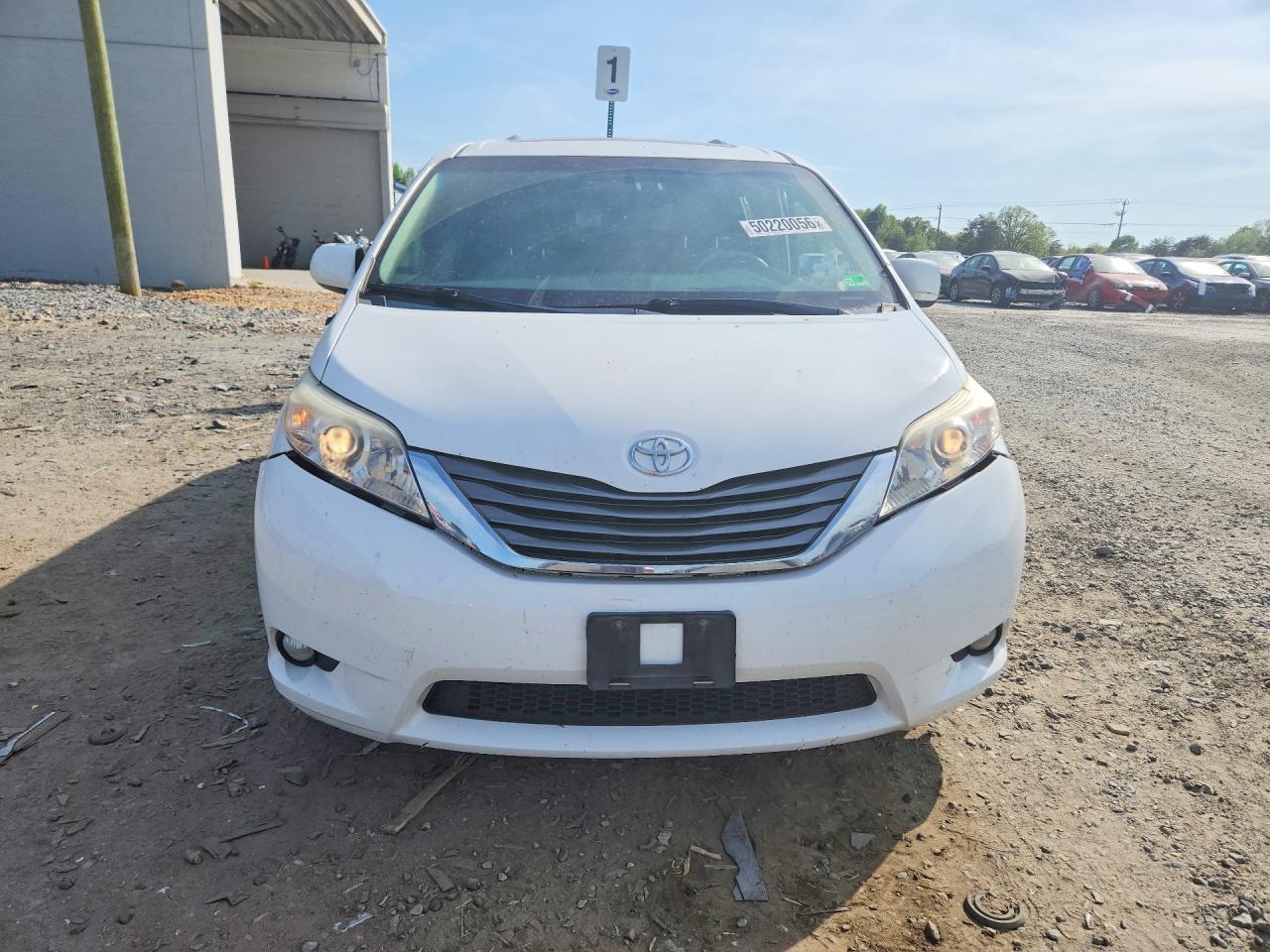 Toyota Sienna Xle 8-passenger