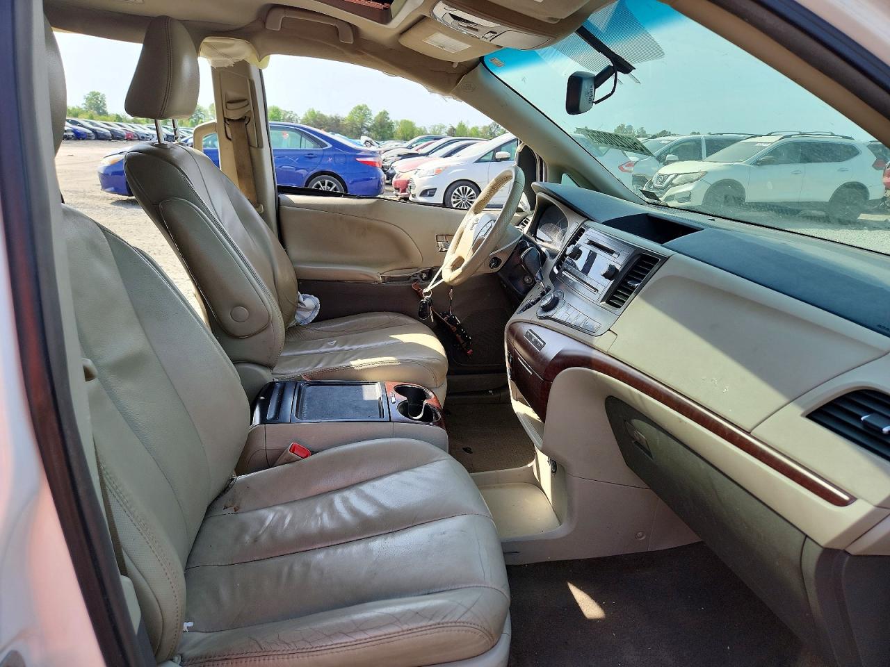 Toyota Sienna Xle 8-passenger