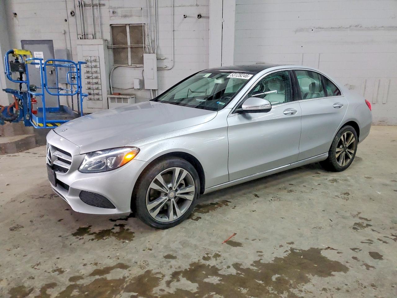 Salvage Mercedes-Benz C-Class Image