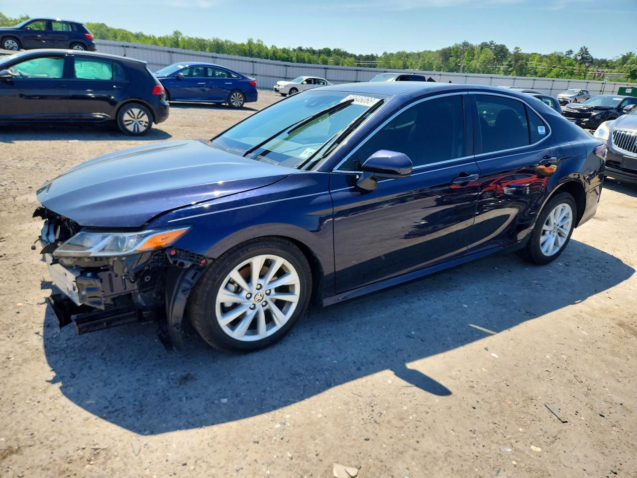 Salvage Toyota Camry Image