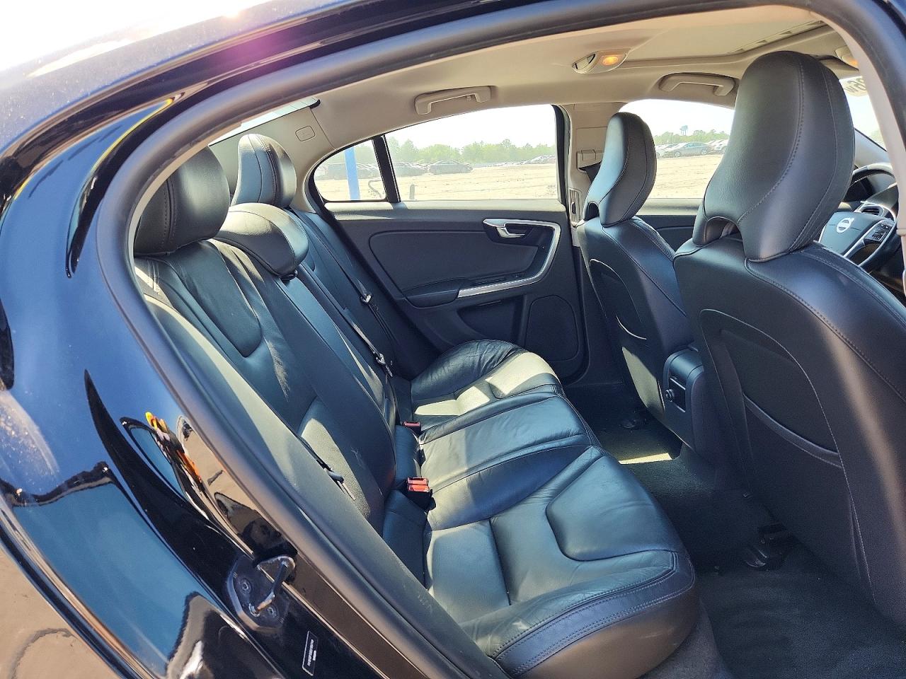 Volvo S60 T5