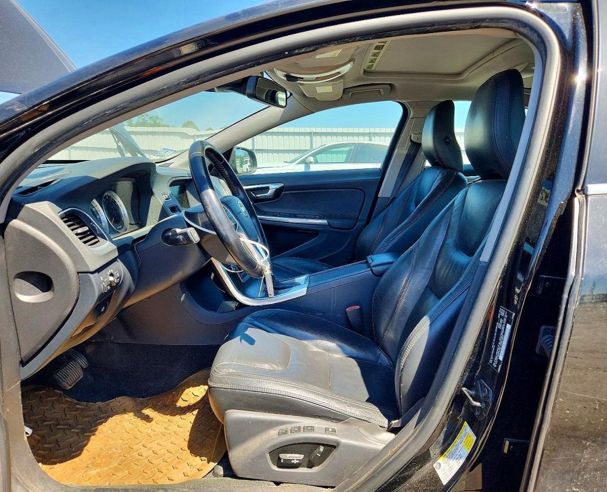 Volvo S60 T5