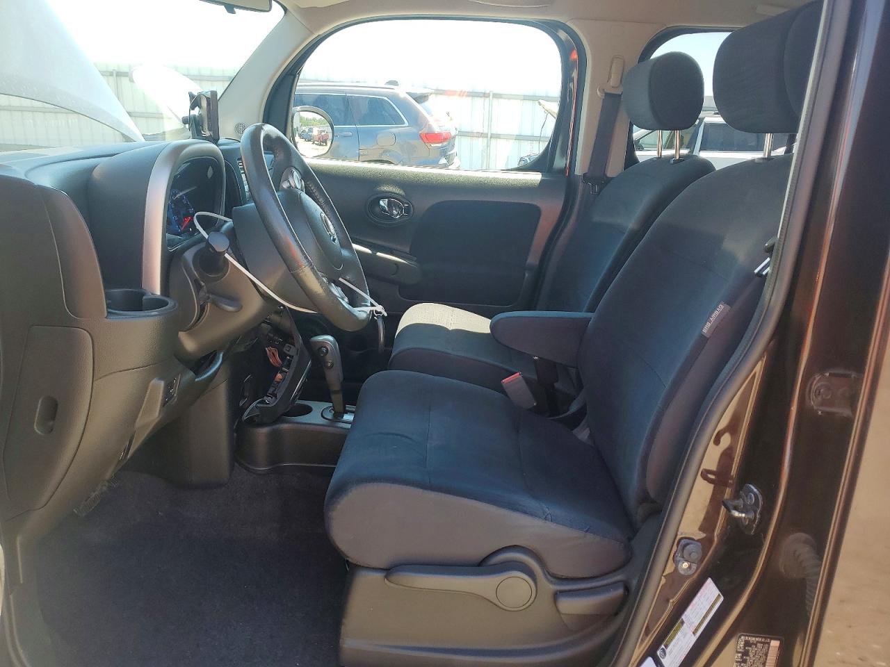 Nissan cube 1.8