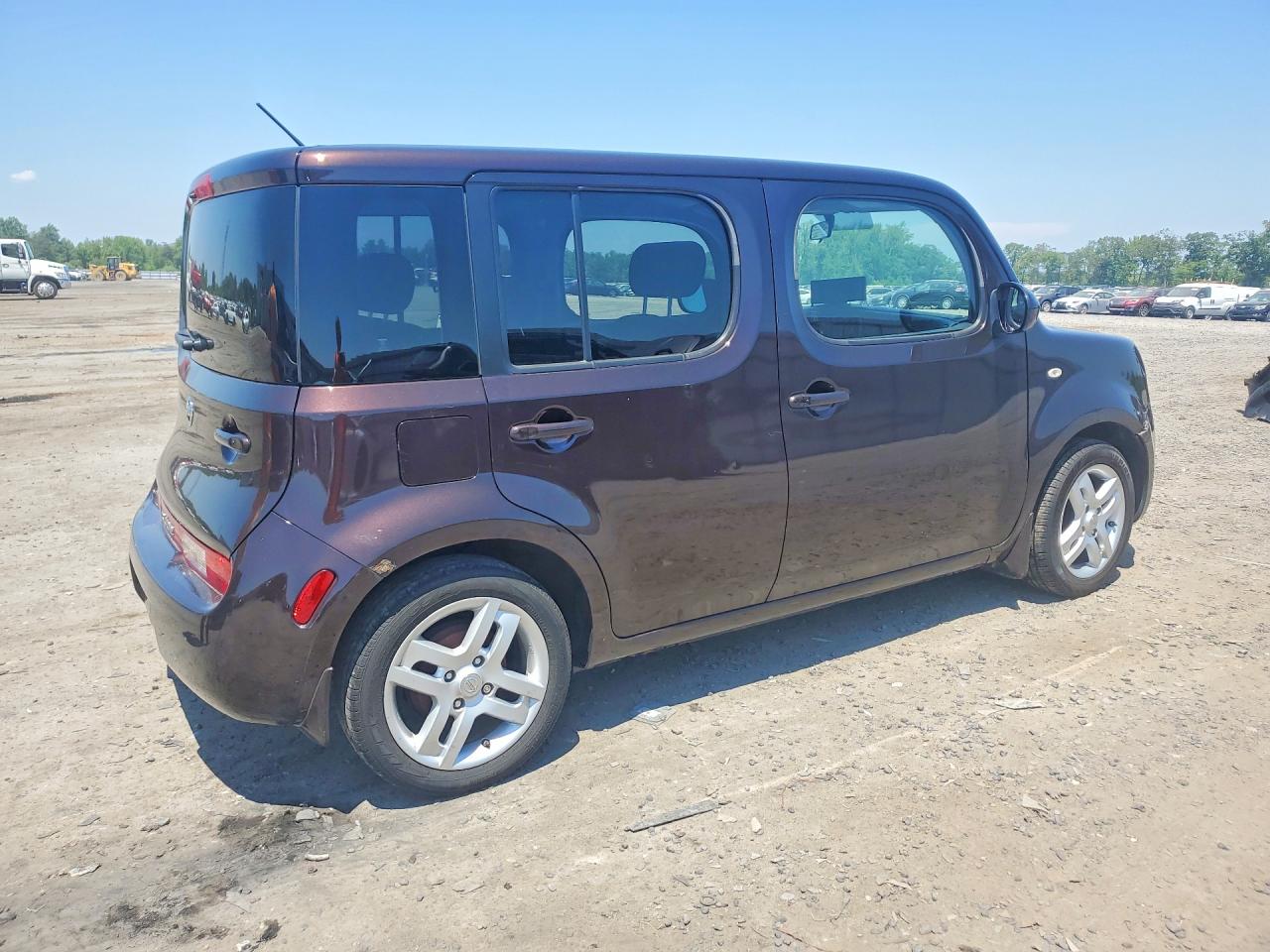Nissan cube 1.8