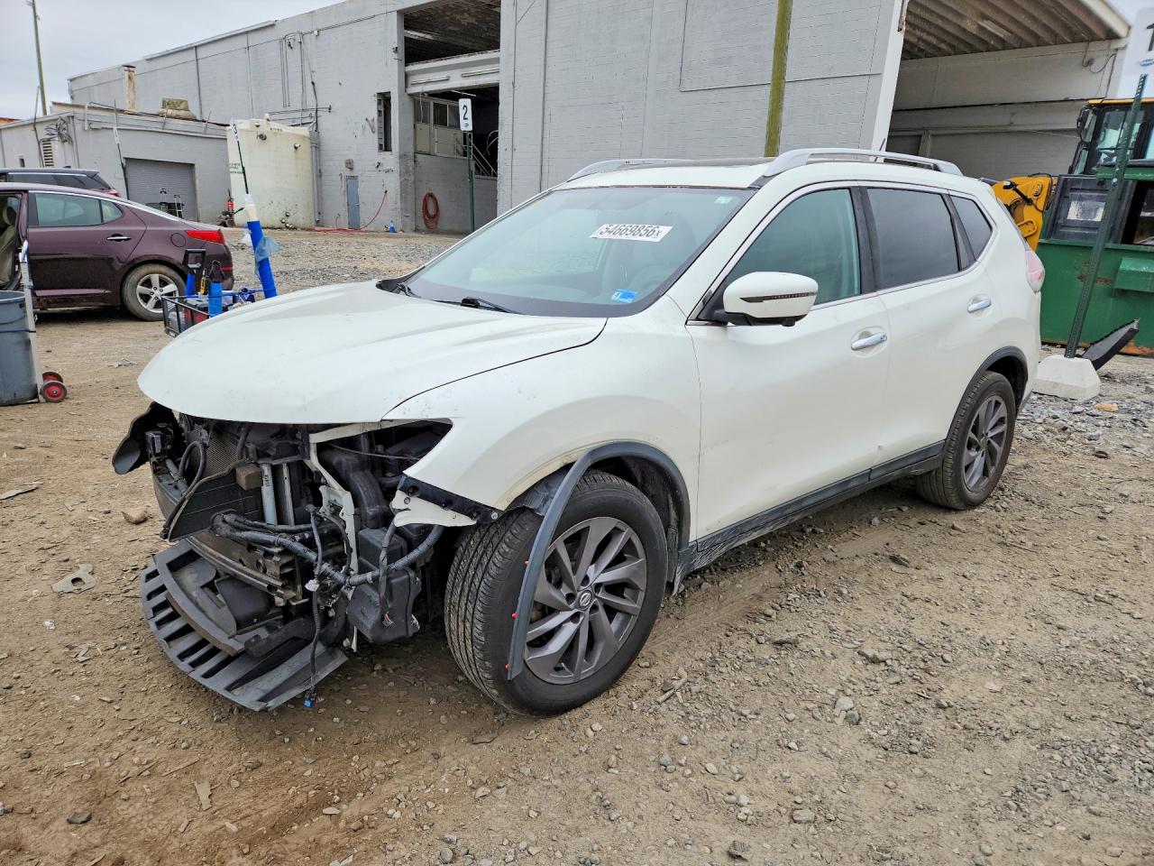 Salvage Nissan Rogue Image