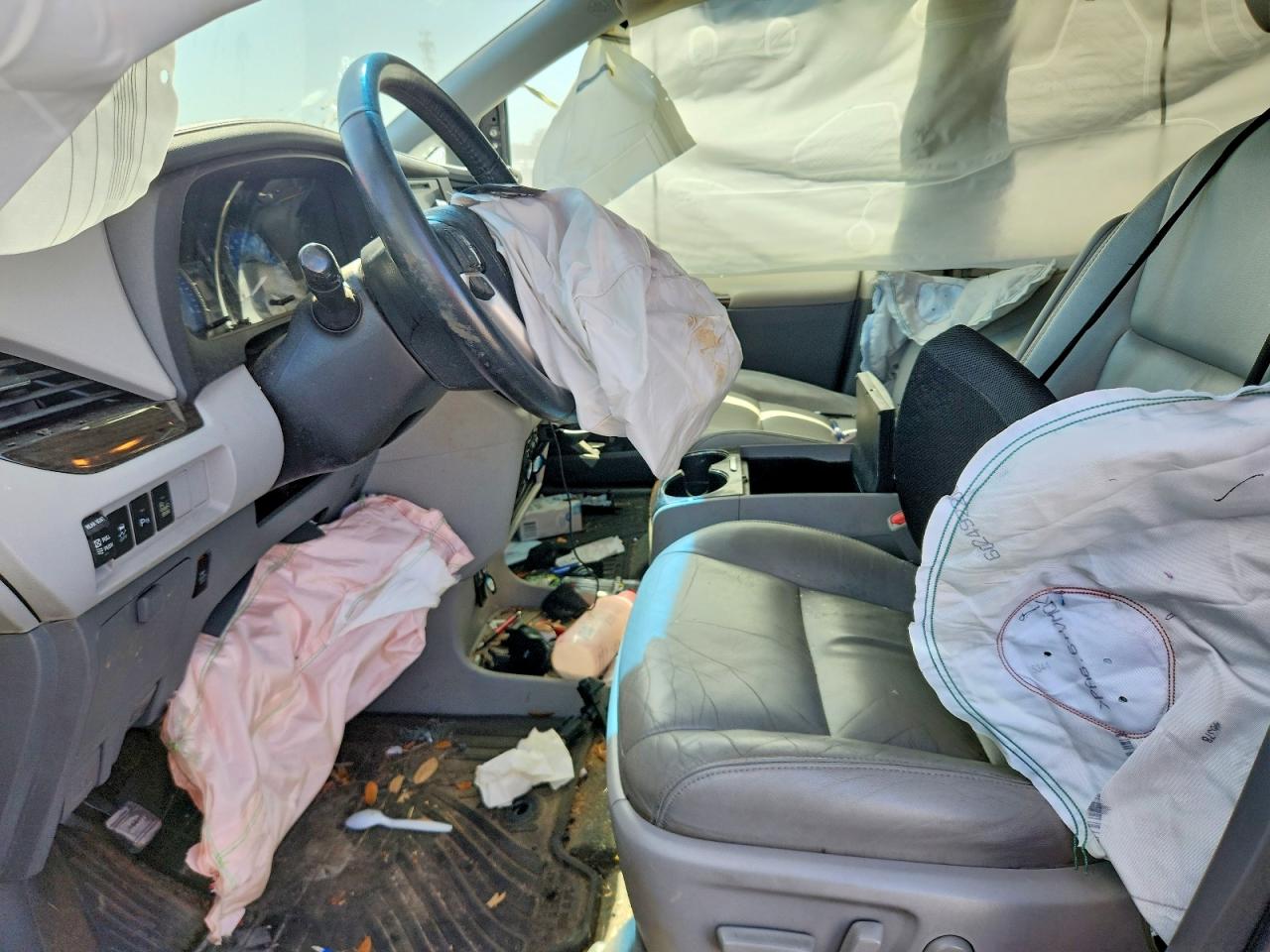 Toyota Sienna Xle Premium 7-passenger