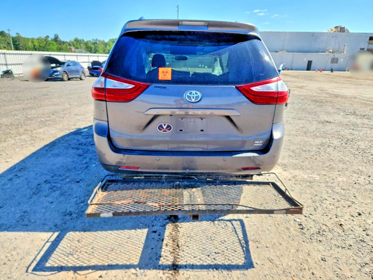 Toyota Sienna Xle Premium 7-passenger