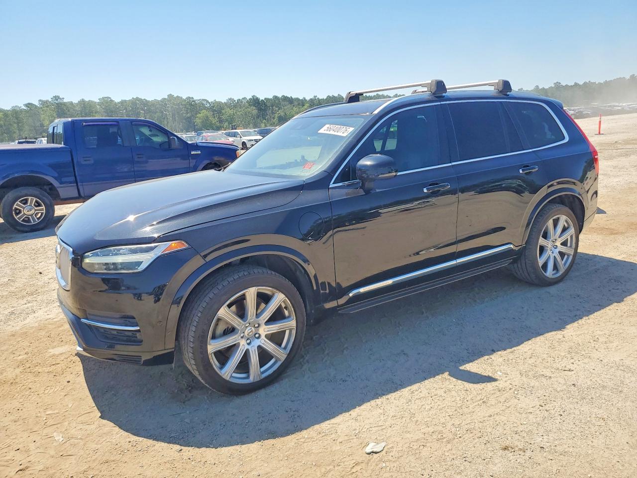 Salvage Volvo XC90 Image