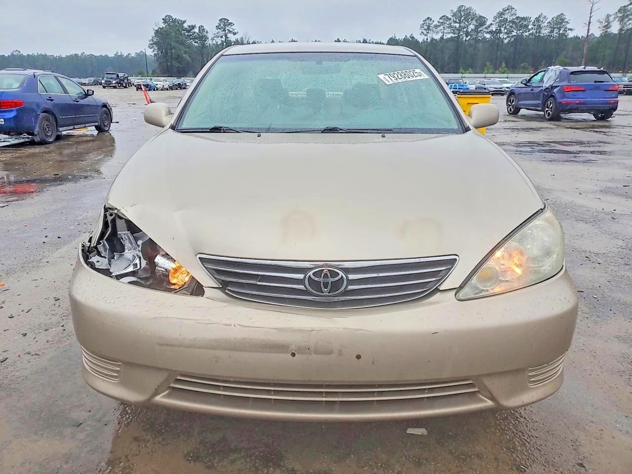 Toyota Camry Le