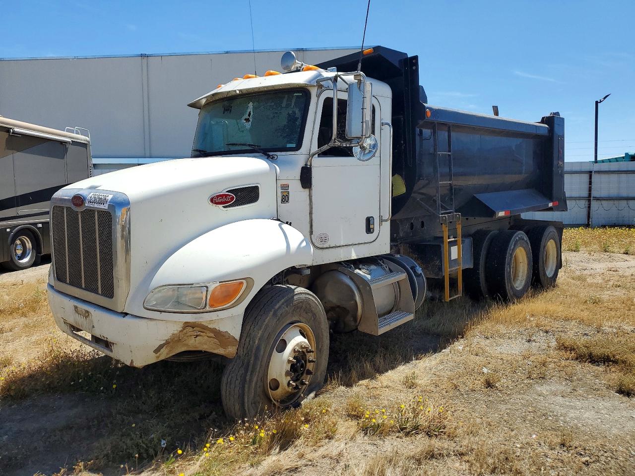 Peterbilt 348