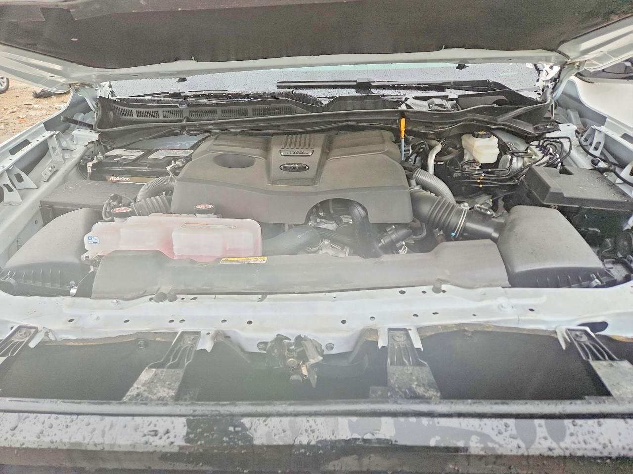 Toyota Tundra Crewmax Sr
