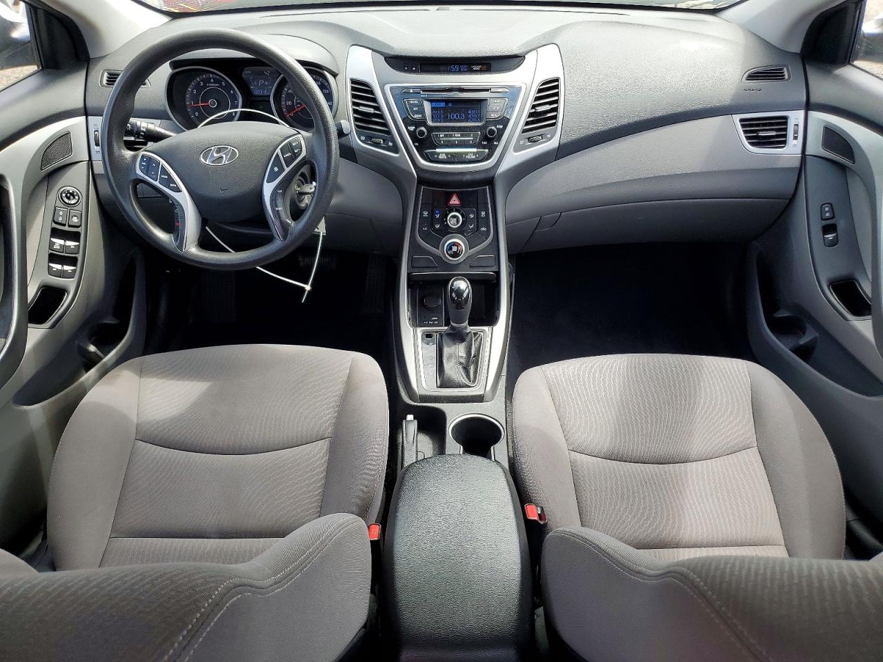 Hyundai ELANTRA Se