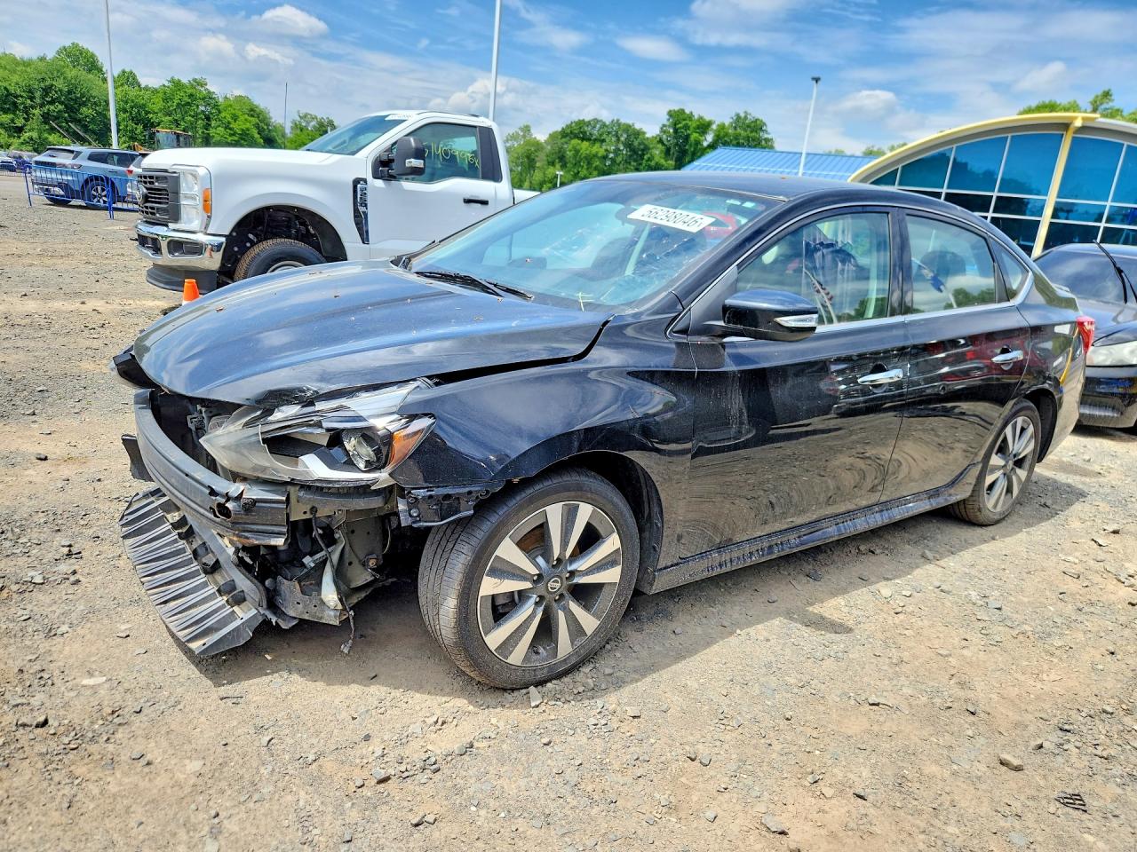 Salvage Nissan Sentra Image