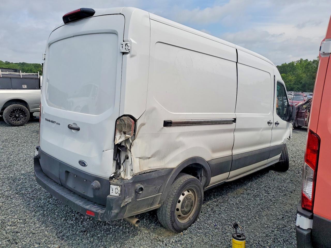 Ford Transit T-250