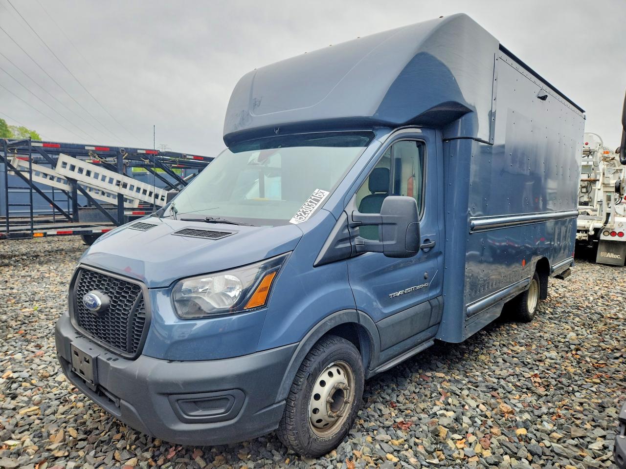 Salvage Ford Transit Image