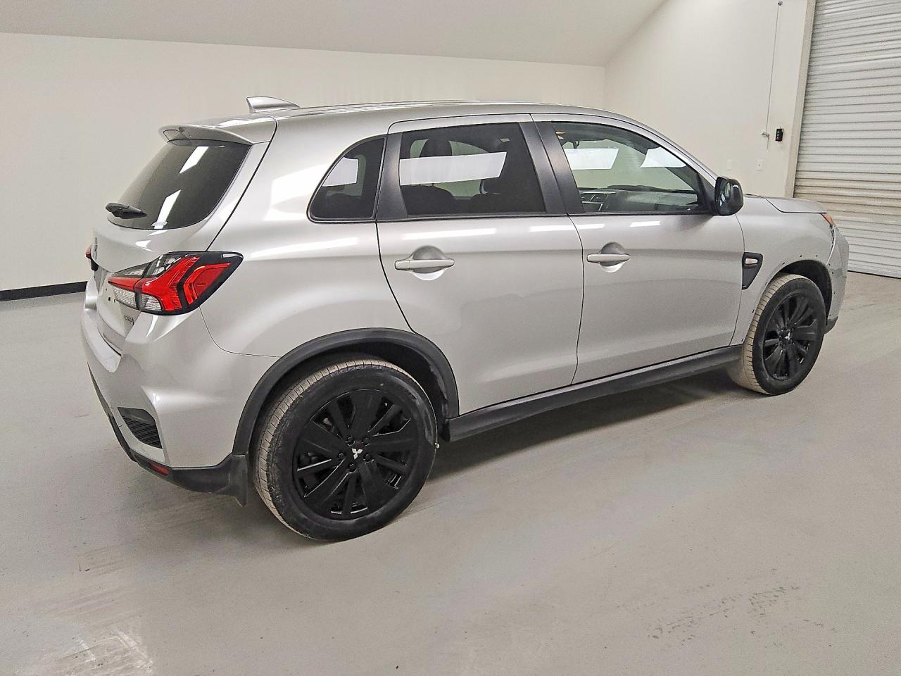 Mitsubishi Outlander S