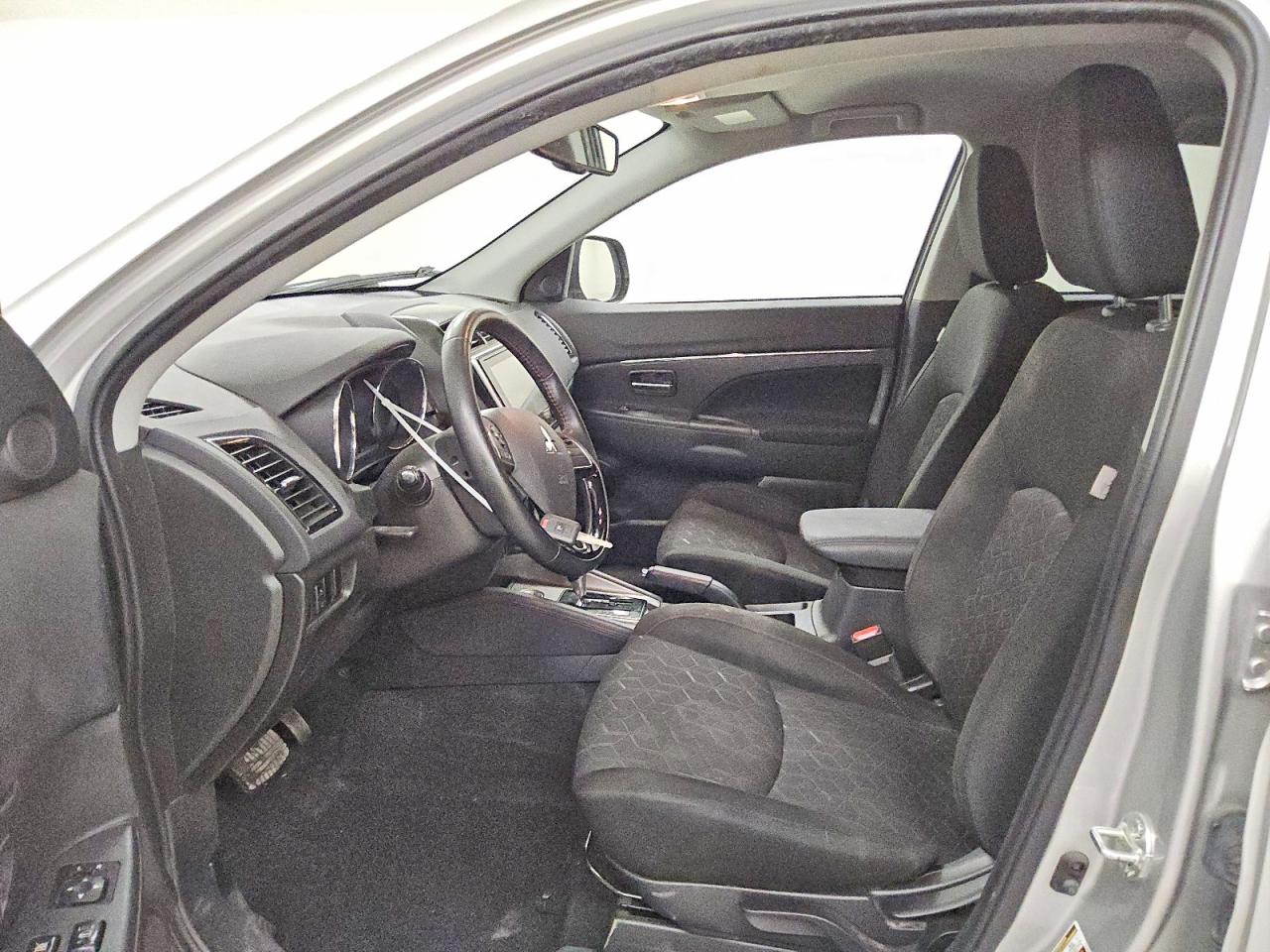 Mitsubishi Outlander S