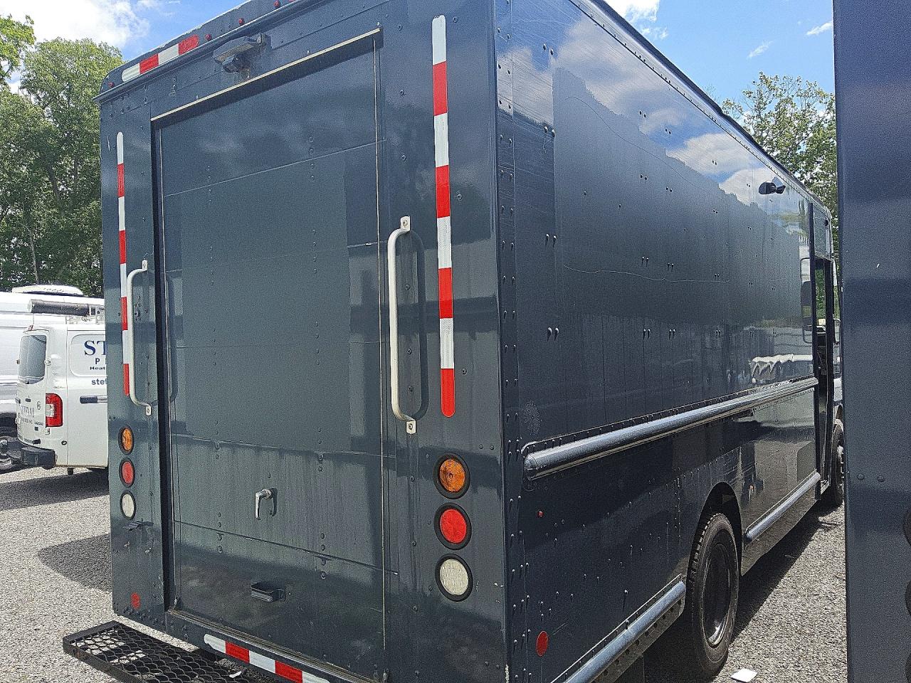 Freightliner Chassis M Line Walk-in Van