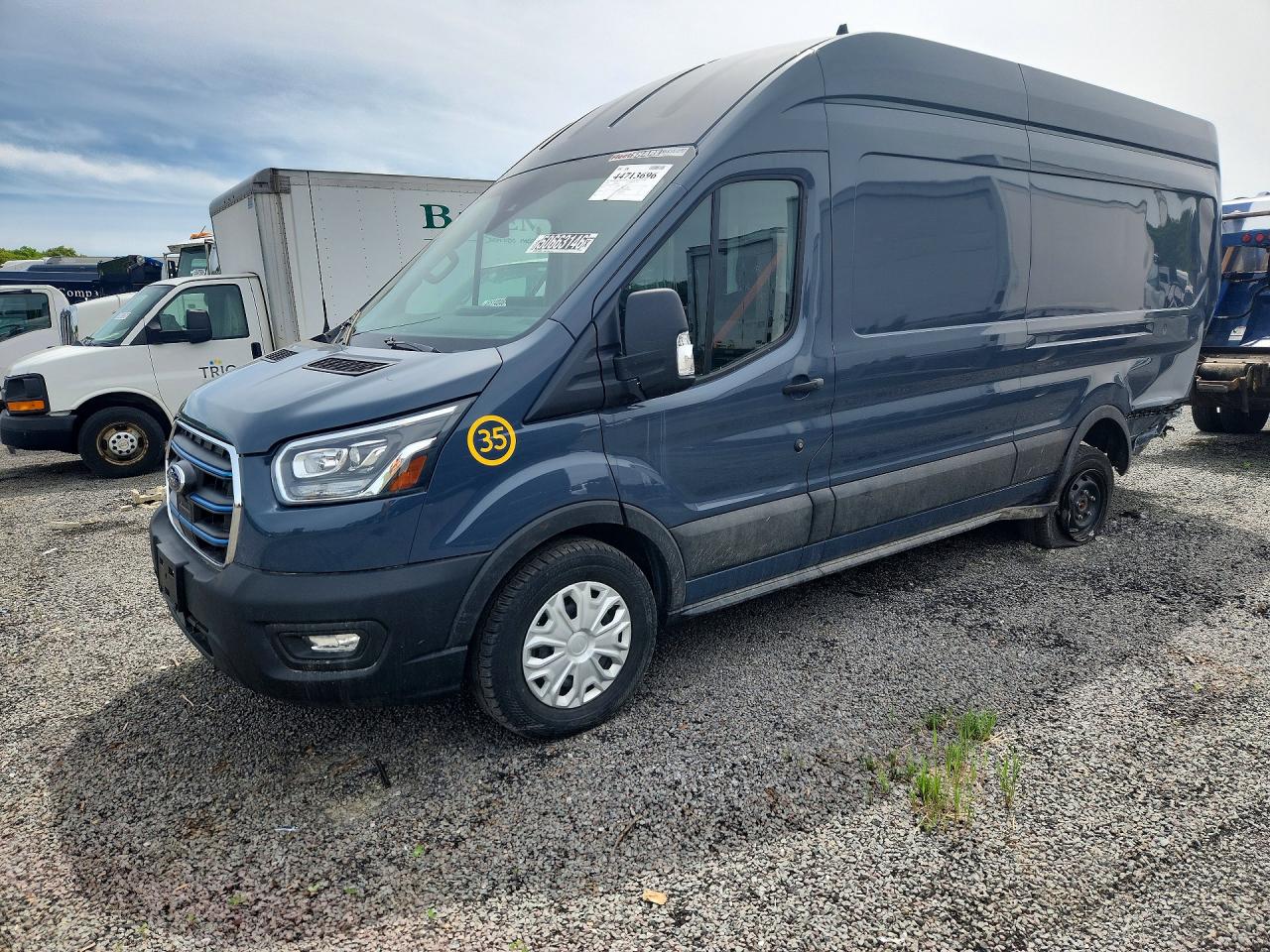 Salvage Ford Transit Image