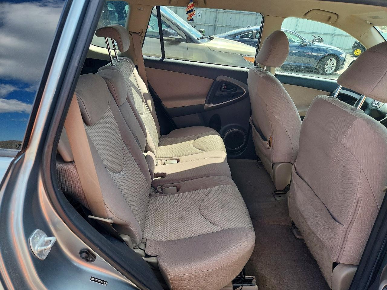 Toyota RAV4 Base