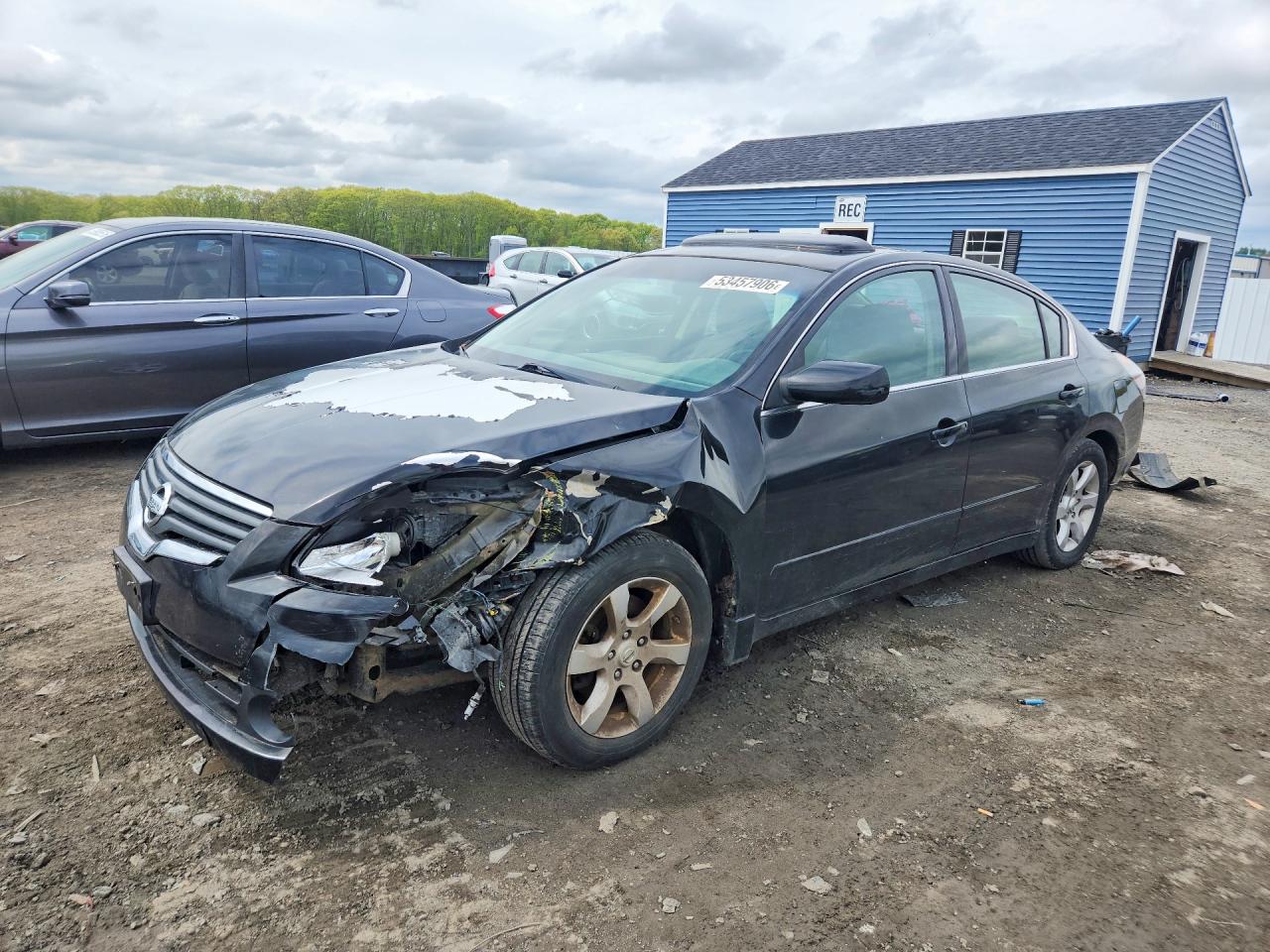 Salvage Nissan Altima Image