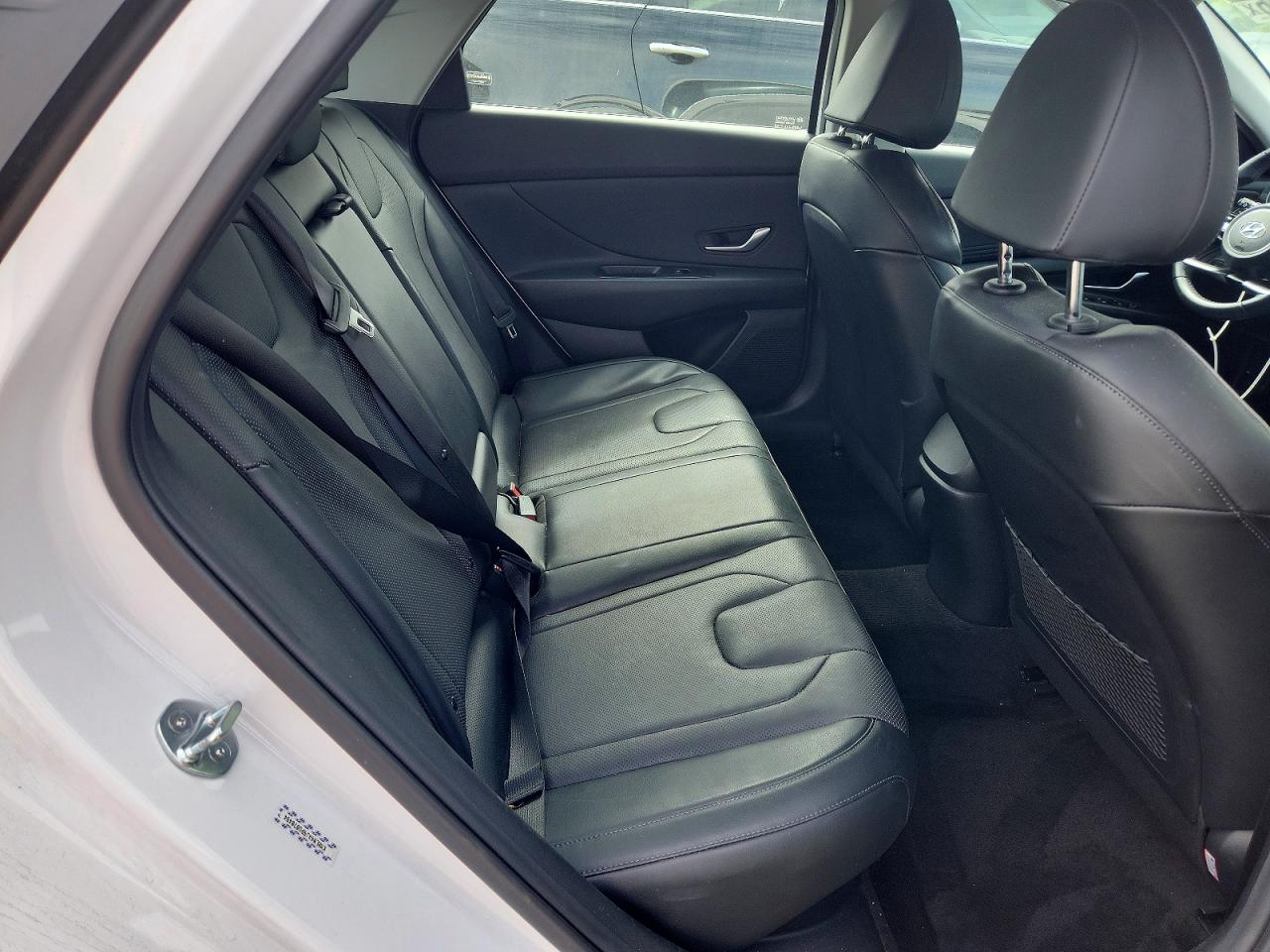 Hyundai ELANTRA Limited