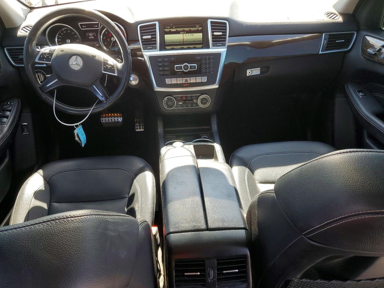 Mercedes-Benz M-Class 350