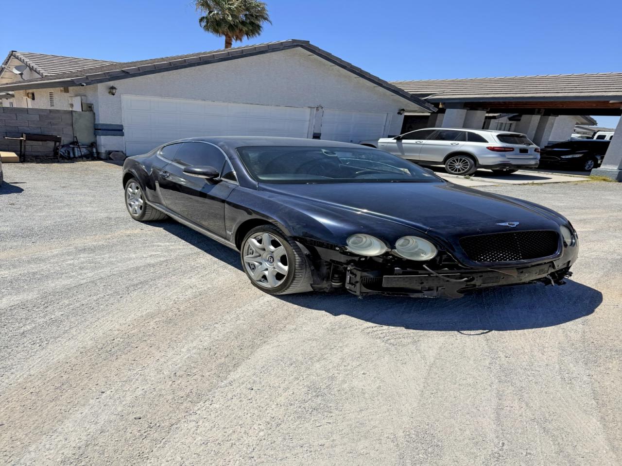 Salvage Bentley Continenta Image