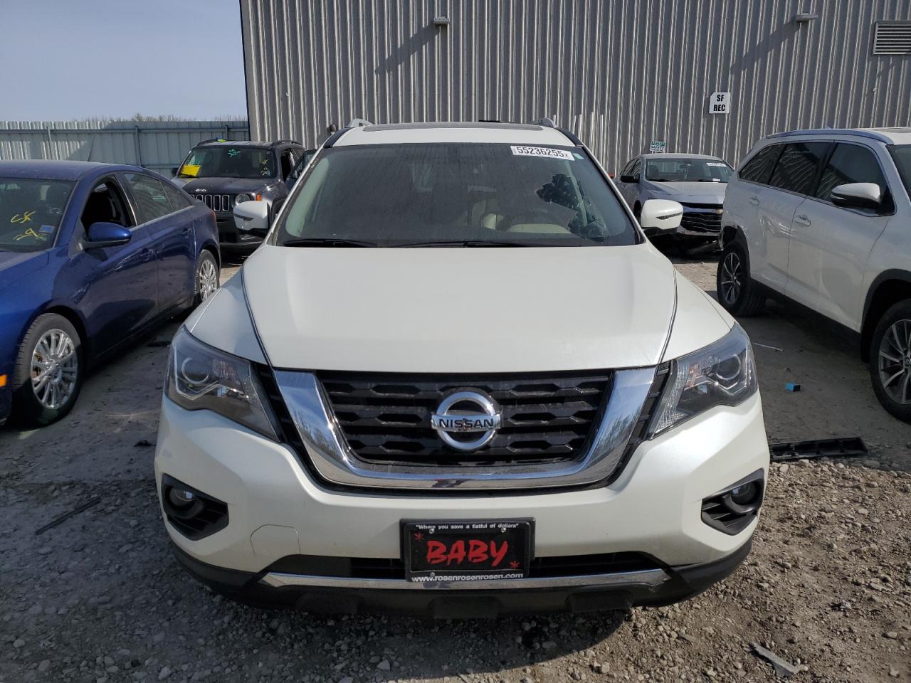 Nissan Pathfinder Platinum