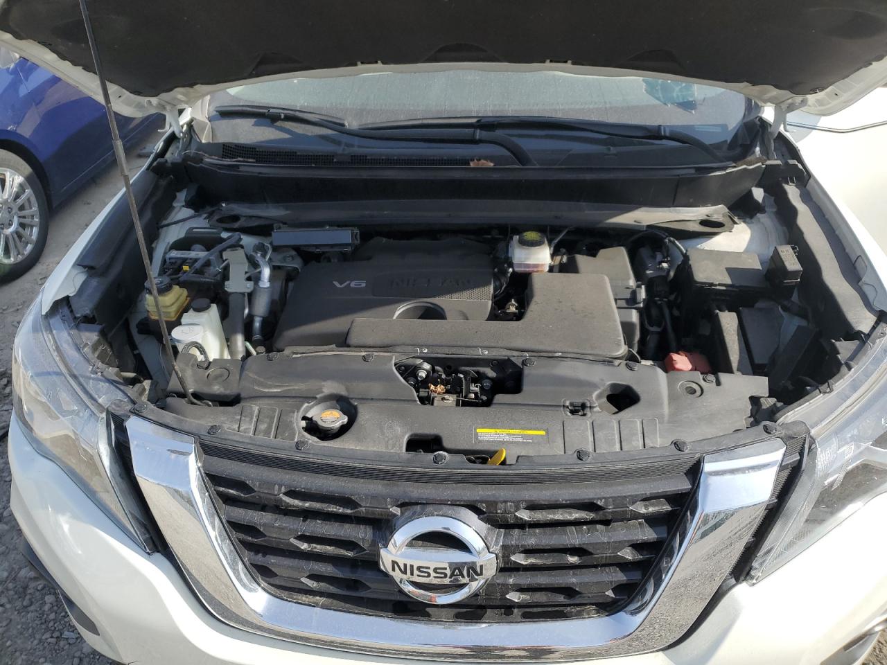 Nissan Pathfinder Platinum
