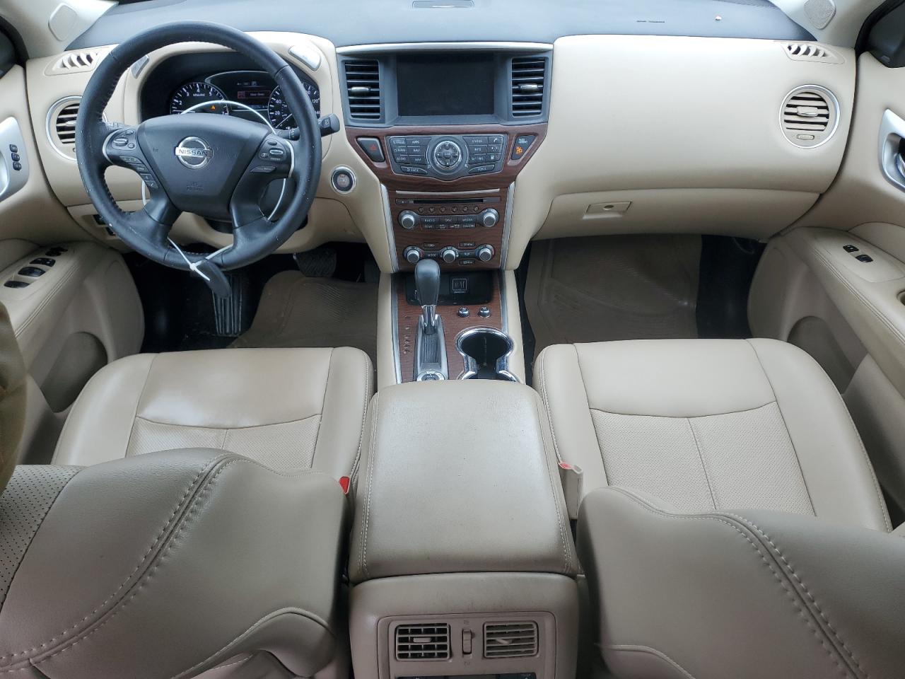 Nissan Pathfinder Platinum