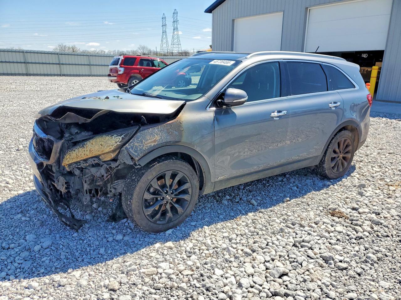 Salvage Kia Sorento Image