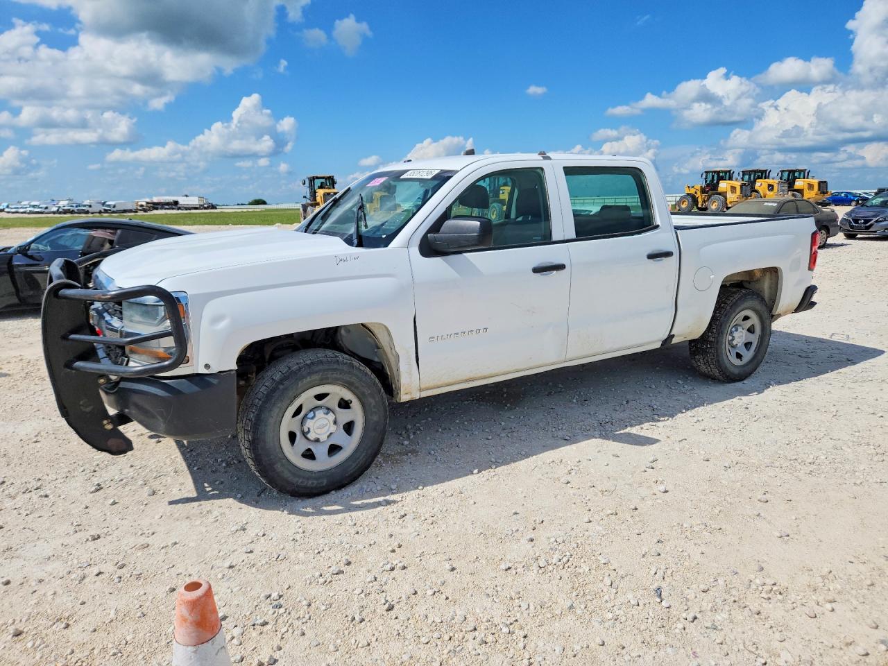 Salvage Chevrolet Silverado Image