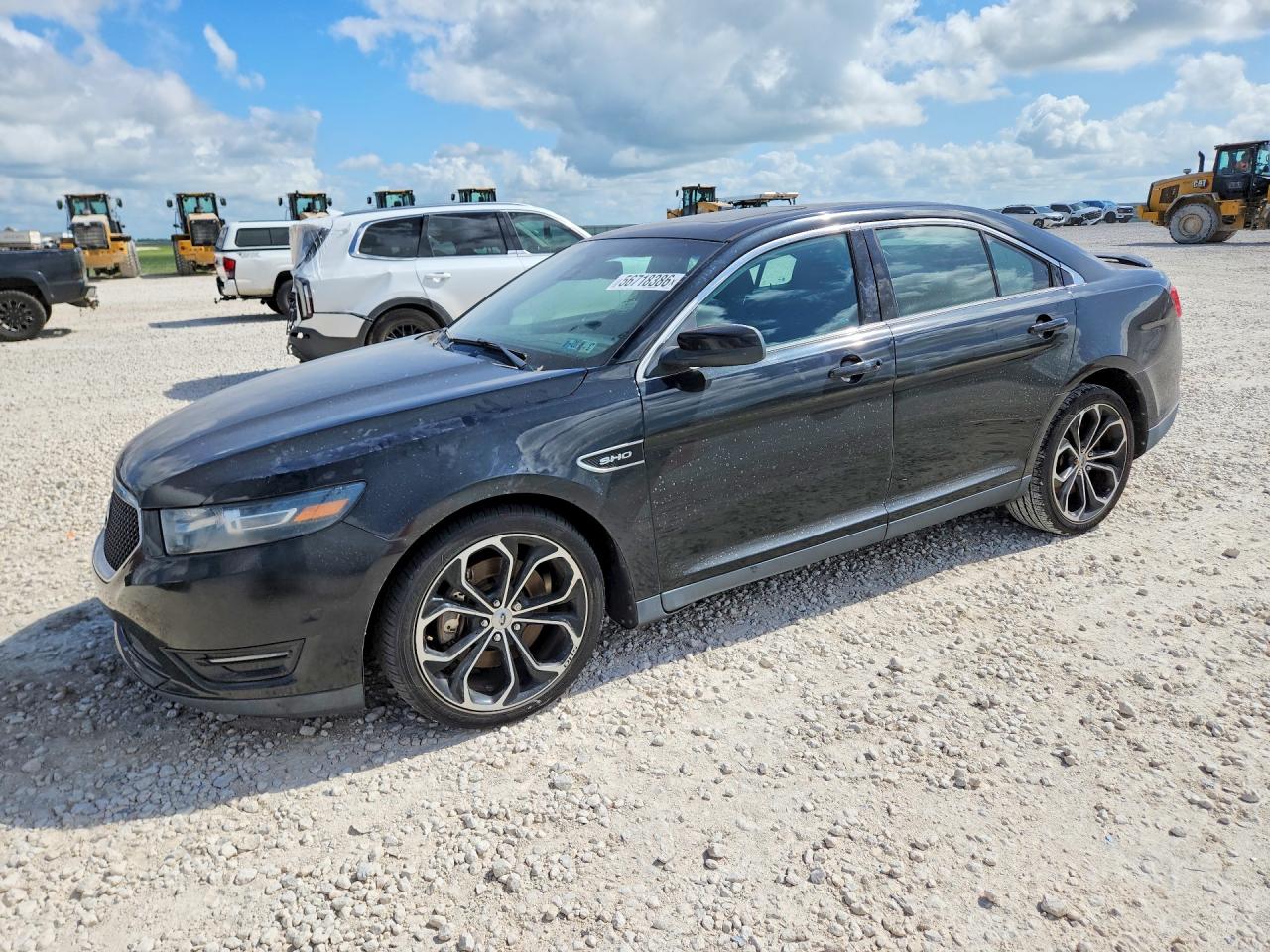 Salvage Ford Taurus Image