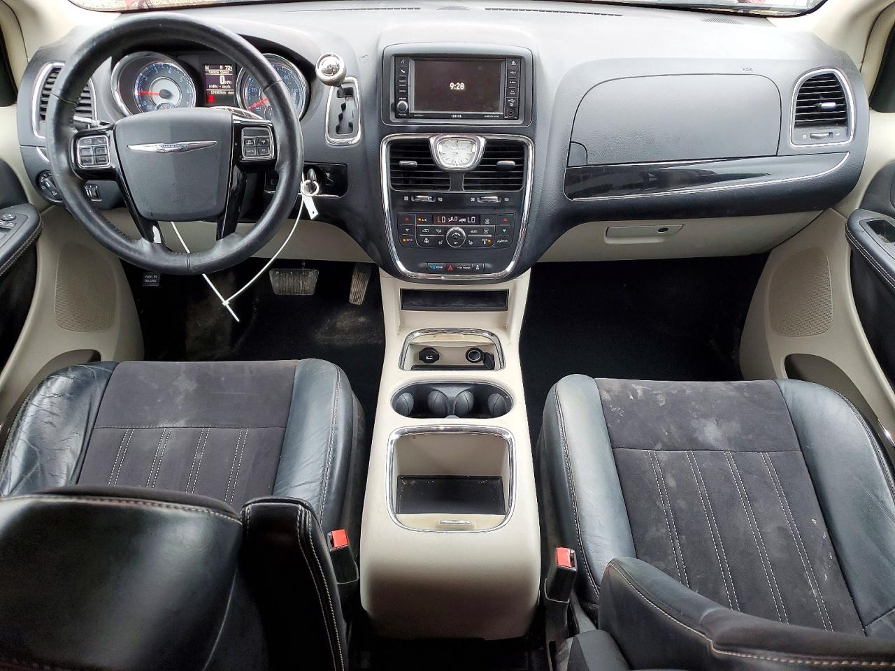 Chrysler Minivan Touring L